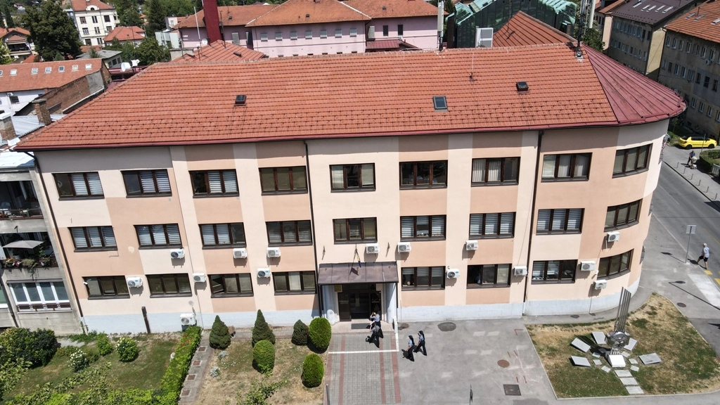 Komisija za izbor – Obavještenje o izmjeni lista održanog pisanog testa za čin “policajac” i „mlađi inspektor“ u Upravi policije MUP-a TK